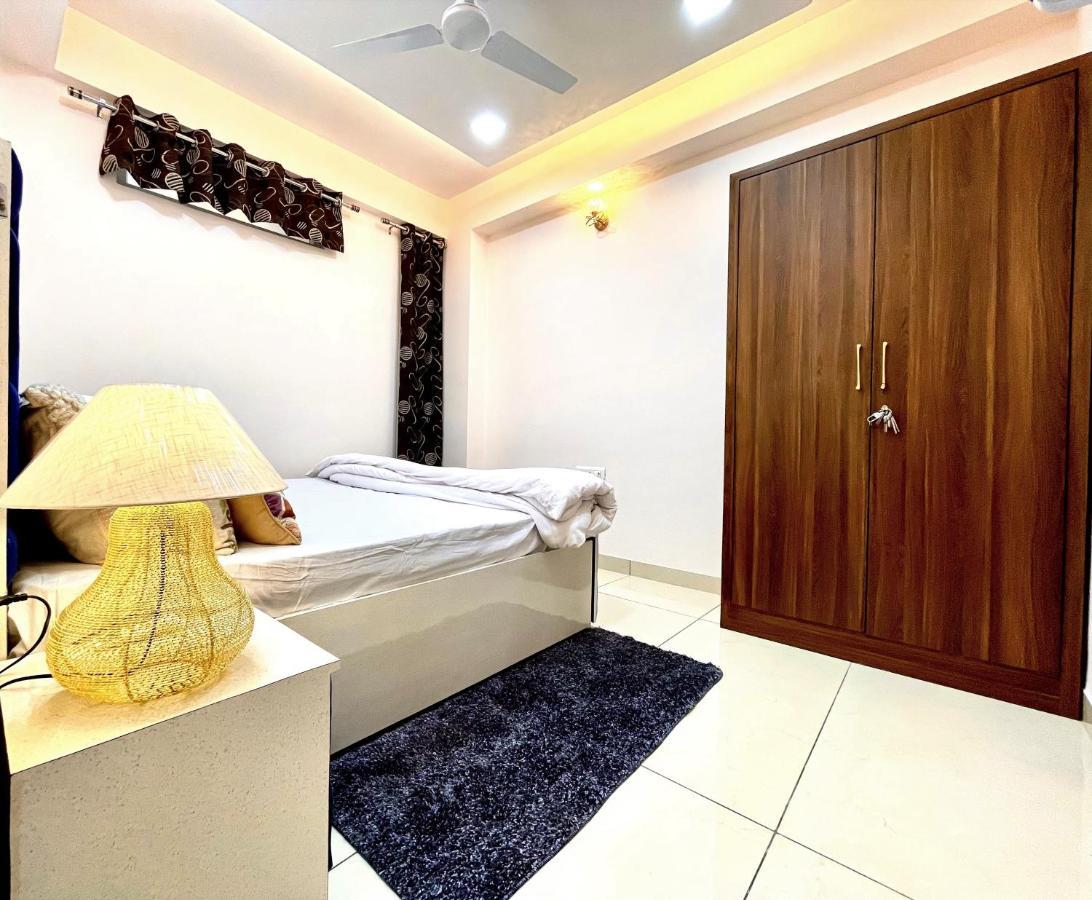 Airport Bliss Apartment+Balcony & Netflix + Prime Jaipur Exterior foto