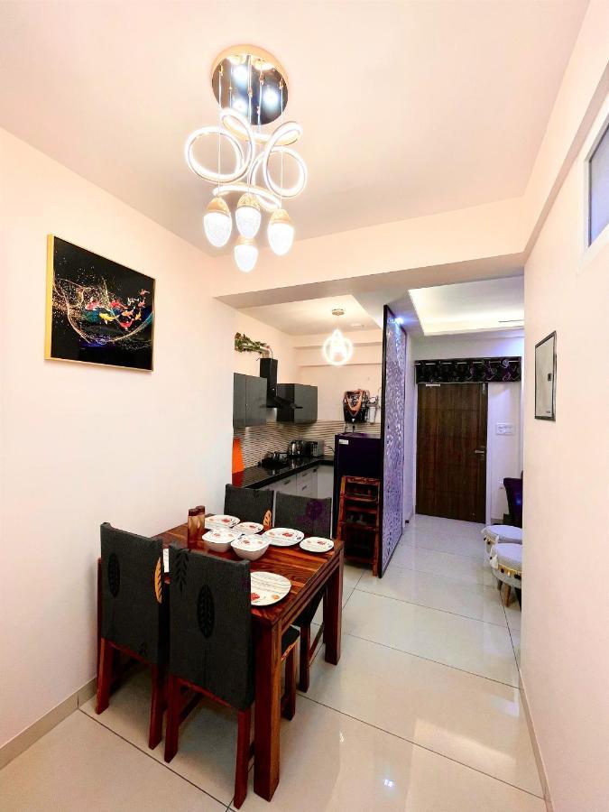 Airport Bliss Apartment+Balcony & Netflix + Prime Jaipur Exterior foto