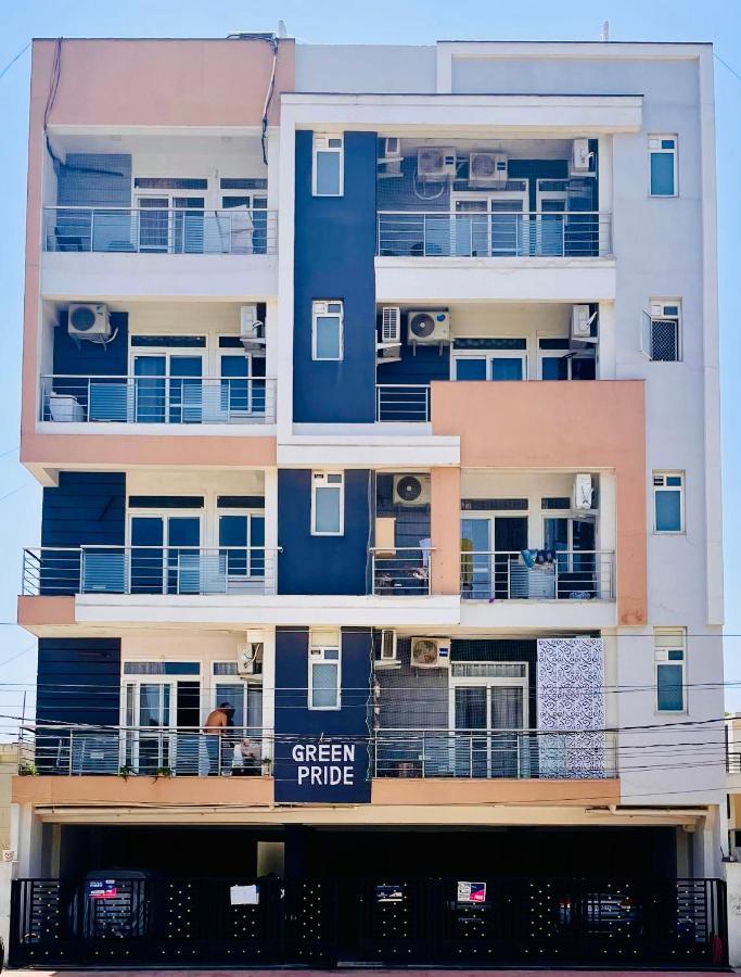 Airport Bliss Apartment+Balcony & Netflix + Prime Jaipur Exterior foto